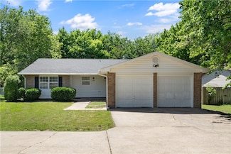 3021 N Old Missouri Rd, Fayetteville, AR 72703