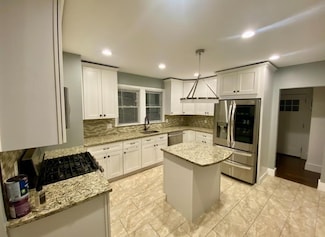 31 Houston Ave Unit 2, Saugus, MA 01906