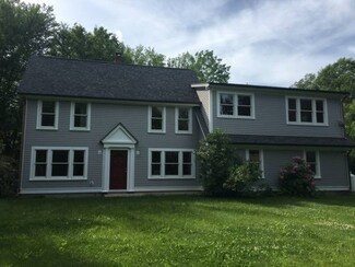 2 Bob White Dr, Kingston, NH 03848