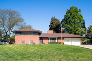 709 Northdale Dr, Norfolk, NE 68701