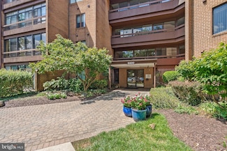 6300 Red Cedar Place Unit 310, Baltimore, MD 21209
