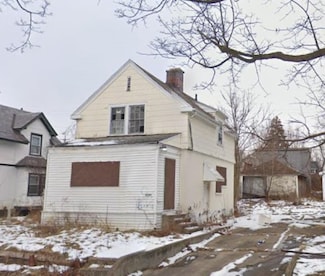 2034 Cadillac St, Flint, MI 48504
