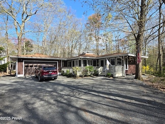 603 Forest Dr, Lords Valley, PA 18428