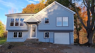 6648 Lakeside Rd, Ontario, NY 14519