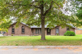 2401 Kewanna Ln, Beavercreek, OH 45434