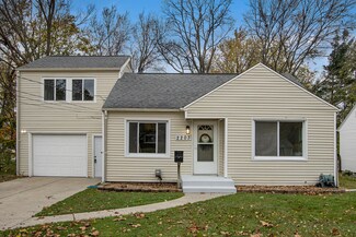 2203 Paddington Rd, Kalamazoo, MI 49001