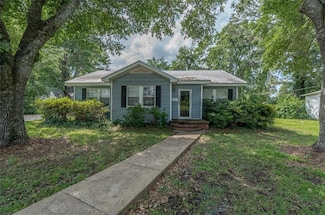 301 N Lee St, Marksville, LA 71351