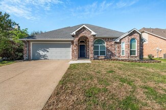 234 Jennifer Ln, Arlington, TX 76002