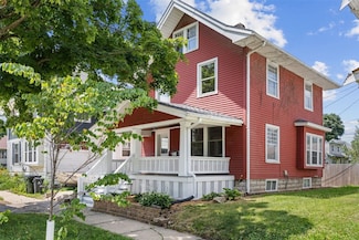 351 19th St SE, Cedar Rapids, IA 52403