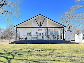 195 Covert Dr, Tow, TX 78672
