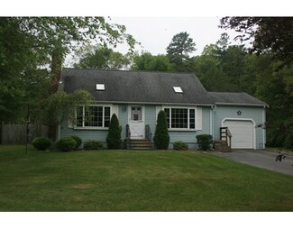 176 Strawberry Ln, East Taunton, MA 02718
