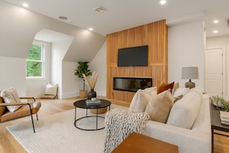 20 Boylston St Unit 3, Jamaica Plain, MA 02130