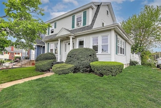 51 Ivy Ave, Cranston, RI 02905