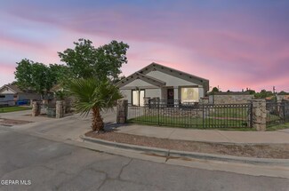909 Cpl Angel Monarez, Socorro, TX 79927