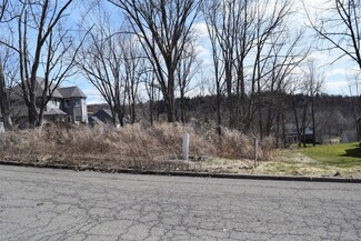 1112 Christina Dr, Johnson City, NY 13790