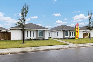 5704 Puffin Ave, Palmhurst, TX 78573