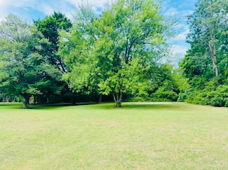1434 S Huron Rd, Kawkawlin, MI 48631