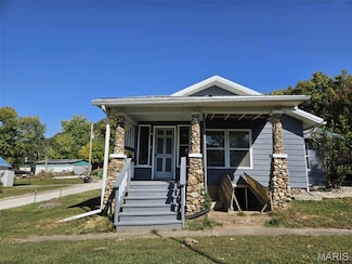 174 Clinton St, Hamburg, IL 62045