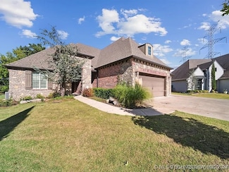 13703 S 28th St, Bixby, OK 74008
