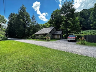 315 Dark Hollow Rd, Confluence, PA 15424