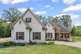 10237 Cypress Plantation Dr S, Olive Branch, MS 38654