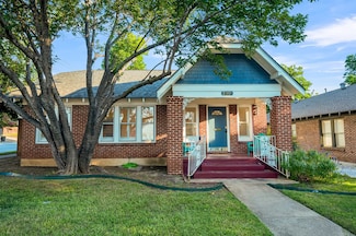 2301 W Rosedale St S, Fort Worth, TX 76110