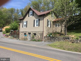 323 Winchester Ave, Moorefield, WV 26836