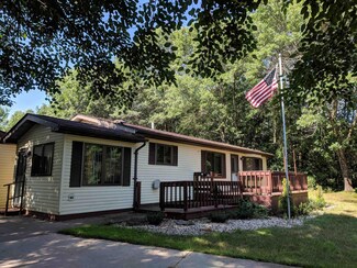 210 4th St, Montello, WI 53949