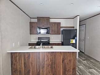 2018 Waterfront Dr Unit 152, Iowa City, IA 52240