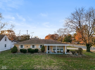 2132 Timbercrest Dr, Columbus, IN 47203