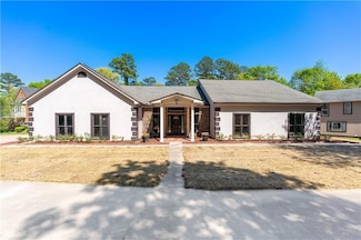 2320 Copper Trail Ln, Buford, GA 30519