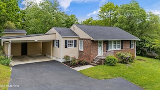 5702 Dogwood Rd, Knoxville, TN 37918
