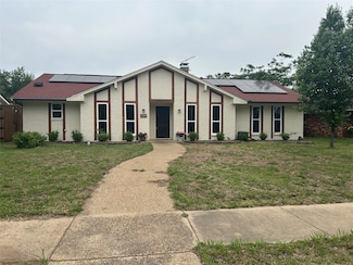 1104 Hillsdale Dr, Richardson, TX 75081