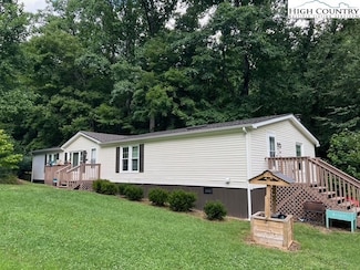1980 Mountaindale Rd, Vilas, NC 28692