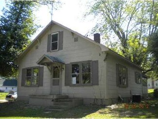 9256 S Geneva Rd, Flat Rock, IN 47234
