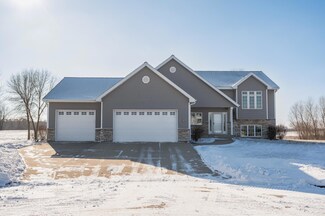 1109 9th Cir NW, Waseca, MN 56093