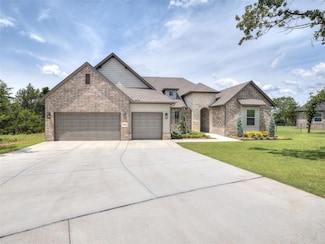 8223 Waxwing Way, Guthrie, OK 73044