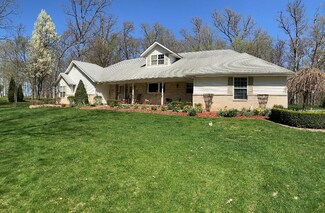17973 Warrick Rd, Hebron, IN 46341