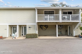 122 Captains Ct, Wrightsville Beach, NC 28480