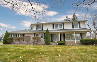 1642 Wagon Wheel Ln, Grand Blanc, MI 48439