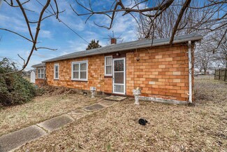 114 Padgett Ave, Tennyson, IN 47637