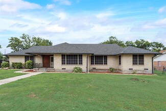 1405 Cape Cod Dr, Dallas, TX 75216