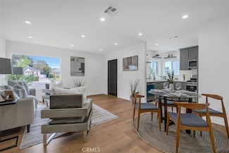 433 N Buena Vista St, Burbank, CA 91505