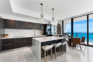 1451 Brickell Ave Unit 4002, Miami, FL 33131