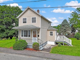 171 Harriet St, Throop, PA 18512
