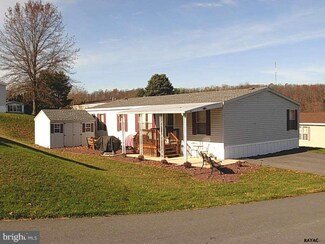 113 Fawn Circle Dr, Windsor, PA 17366