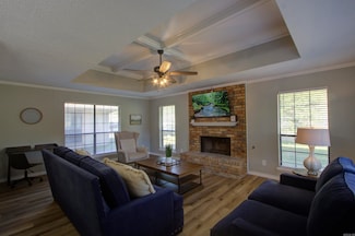 5805 Sidney Dr, Texarkana, TX 75503