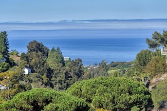 1925 Nautilus St, La Jolla, CA 92037