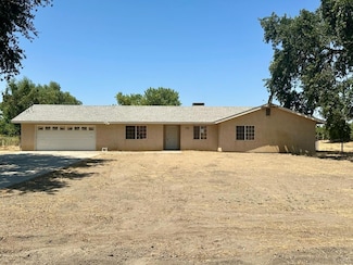 13308 Hood Ave, Hanford, CA 93230