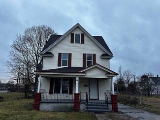 1029 Allen St, South Bend, IN 46616